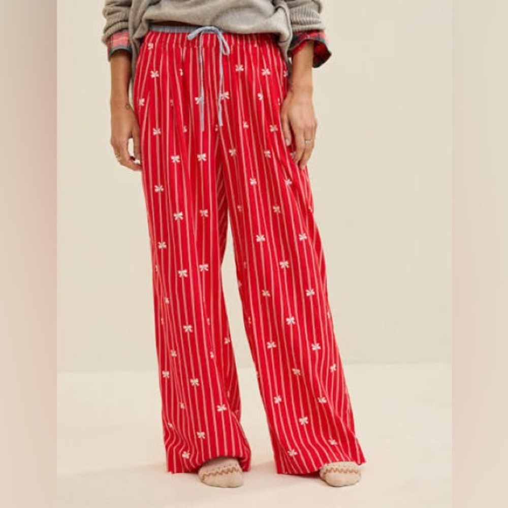 NWT Aerie Pajamas Pants with Striped Bow Print in M and M (long)
